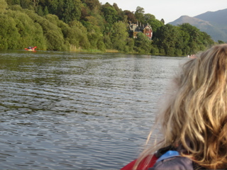 Sandy and Mieke paddle to catch Jonathan and Larry